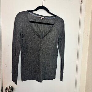 Victoria's Secret Long Sleeve V-neck T-Shirt - Size M